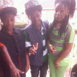 IF YOU MY FRIEND BE MY FRIEND DONT BE A FAKE BECUZ THATS THAT SHYT I DONT LIKE (: