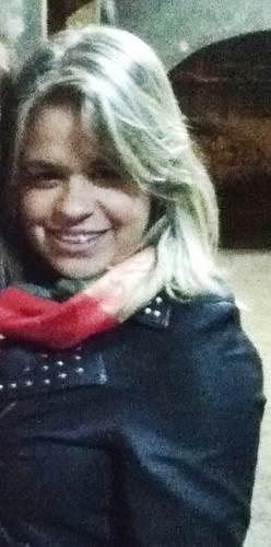 Libriana , 20 anos ,Noiva, Engraçada ,Carinhosa,Simpática,Sincera,Ciumenta,Sentimental e Curiosa  ..