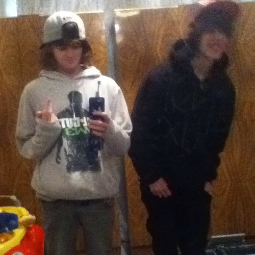 Dvlschild's profile picture. Yr 10 @centre. I love skating! I love making edits. I follow back.