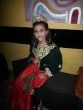 امينه كرم من المغرب طفله تمتلك موهبه صوتيهه من مواليد 2001 عمري 12سنه والحايزة على لقب كنز الموسم الثاني لسنه 2013واتشرف بمتابعتكم حساب امينه بالكيك