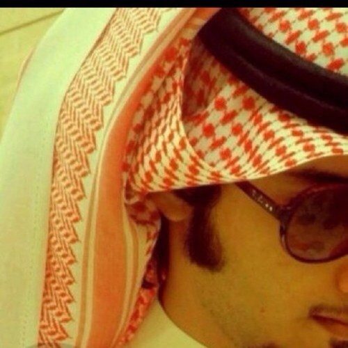 ماكسر عظمي فراق ولا جبر قلبي وصال ،،لا حضورك أرتجيه ولا غيابك أكرهه ...