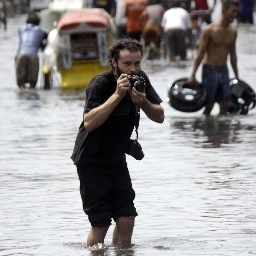 Photo/video/journalist. I tweet what I see.  Instagram: @grifftapper