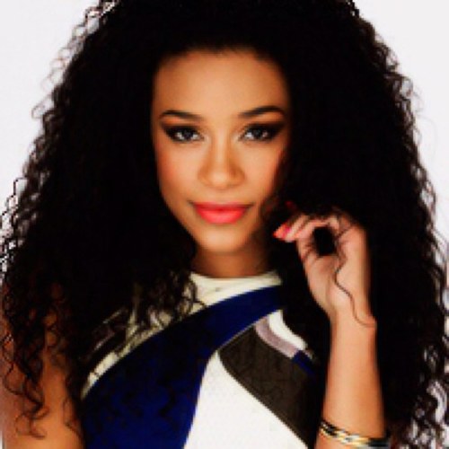 Supporting a flawless woman named Joseann Alexie Offerman. f&a