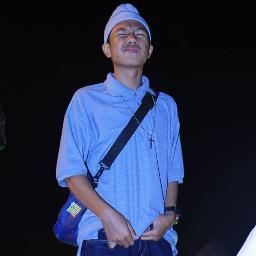 PIKS. | TheBullshitters | Seorang Seni Jalanan Pendobrak Kekuasaan