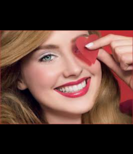 ‏‏.‏اؤمن بوجود خالقي لذا فانا متفائله وللابتسامه عاشقه.