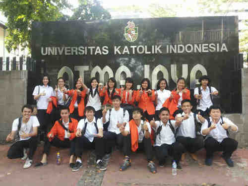 ATMAJAYA FKIP INGGRIS part of @UCMJ_UAJ and player of @ukmsbuaj