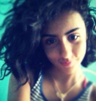 ابنه ياكل ويشرب وينام عادي زي جميع الآباء.
