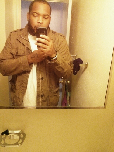for booking and features hit me up at first4817@yahoo.com all yea feeGunnZ