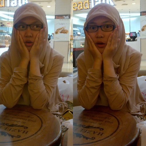 Latahzan Innauloha maana O:)|MyFamily| satu shaf dibelakangmu ☺| InsyaAllah sedang merubah diri menjadi lebih baik Aamiin ^^