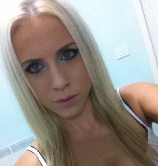 EllieSparks37's profile picture. 