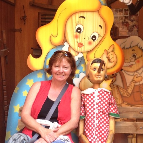 AnnneRoss's profile picture. 