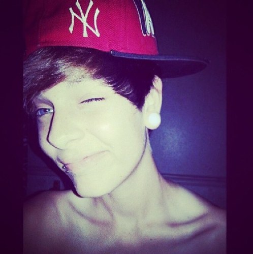 Yes im a female. #TeamBisexual ☯ #MaleMentality #RP