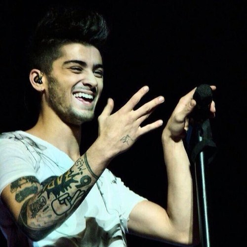 Free follow from @tweakingzouis follow back there !(: