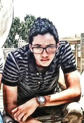 طول ما انا عايش هزل فيكو ......و لو موت احلى مسا عليكو ;-)  facebook/anawme    instagram:yehiarh