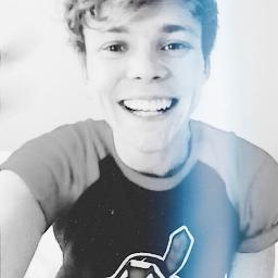♡ 5sos runied my life ♡ | »Hemmo1996« books, bands and Youtubers. 0/4, let's cry. | Janoskians.