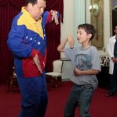 Padre y Abuelo con Amooor, La Mentira y El Desprecio lo peor. Chavista!! y a Maduro voy!!