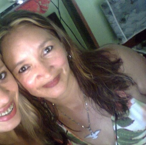 Sagitariana, geniosa. Mãe da @raynhakarol, apaixonada por Deus, pela minha familia e pelo Papão!