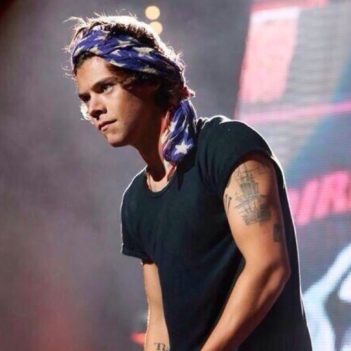 Those_1DUpdates's profile picture. Free follow! Follow @cxlumshoodlum and ask for a follow back!