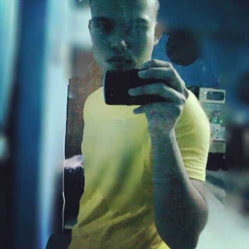 Yuslan_Yusuff's profile picture. Ordinary guy,always dreamin to be extraordinary guy.