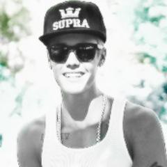 http://t.co/UxX1XHuZd4 - The Official Israeli fansite for @justinbieber . You're invited to follow us,and enjoy the latest news about Justin on our site.