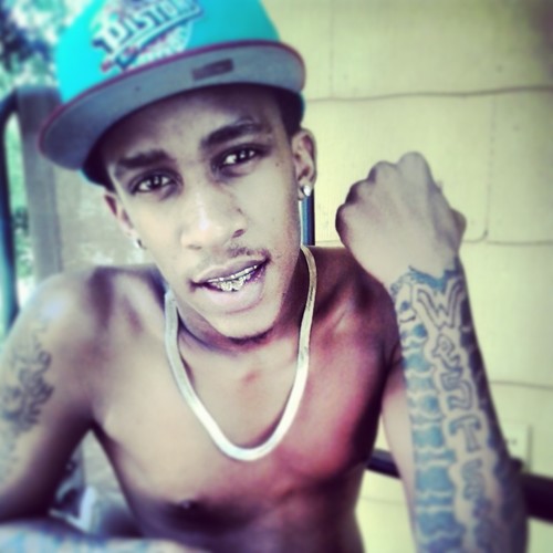 nighas dat u thug with in da past be da nighas u beef with in da future...Westside Mafia 10/4 Black Mask...