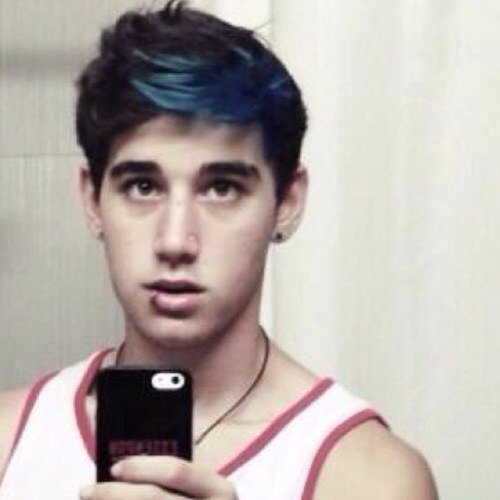 I was nice enough to get you a free follow so go follow- @LukeNosePiercin