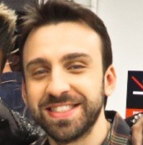 FC Dedicado ao Nosso MESTRE Vavo.Guitarrista da Fresno.OFICIALIZADO pelo Vavo!Twitter oficial: @vavofresno Dona: @nathypanica