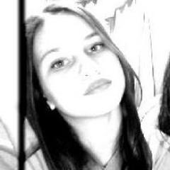 “Eu, eu.. Nem eu mesmo sei, nesse momento, eu.. Enfim, sei quem eu era, quando me levantei hj de manhã, mas acho que já me transformei várias vezes desde então