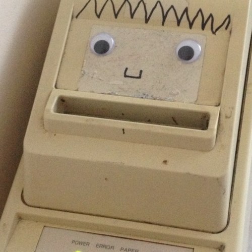 little printer, i will fuck you up beyond repair. tweet words/picture at me and i'll print 'em.
