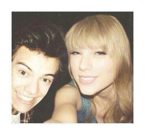 free follow from @500daysofswift just to be nice :) have a lovely day ♡