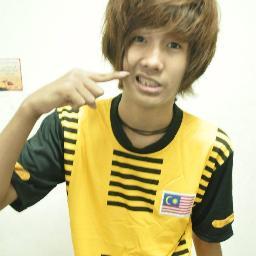 Sam . 19 . Selangor . Si Rambut Panjang is here ! Seorang yang kacak kadang-kadang comel jugak selalunya . Second Acc okay #Drewson #BVB #AskingAlexendria #A7X