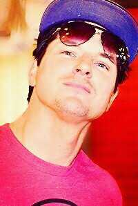 EmmaCla12084402's profile picture. The ghost adentures crew got me interested in the paranormal