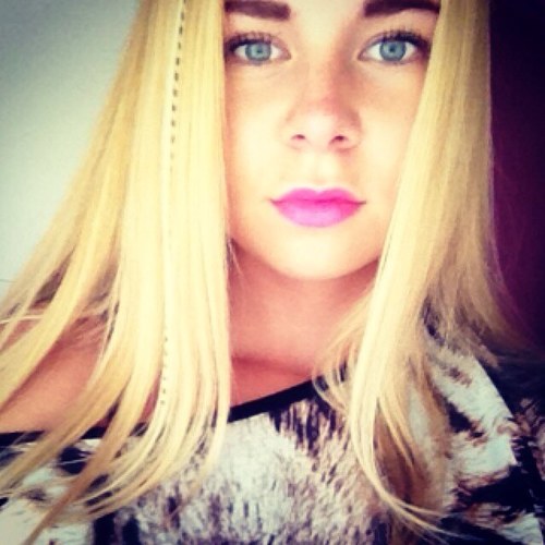 Don't wait for the perfect moment, take a moment and make it perfect.♥. instagram; rootje_x