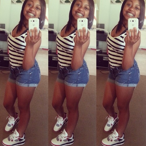 4'9 .  ♥