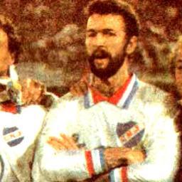 @Nacional - Efemérides y datos históricos del gigante de América y del mundo. Solo por amor al #Decano. Al #Bolso lo hace grande su gente y  gigante su historia
