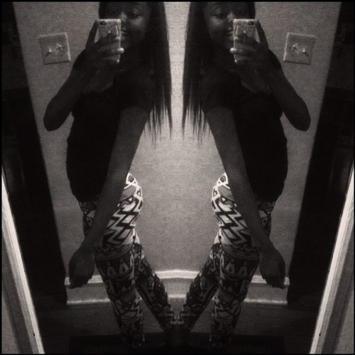 Ayanna Symonee ❤ Follow Mee ((I Don't Follow Back)) Singlee Shopaholic Life Too Short 4 Da BullShit . ! Soo #Adios ✌