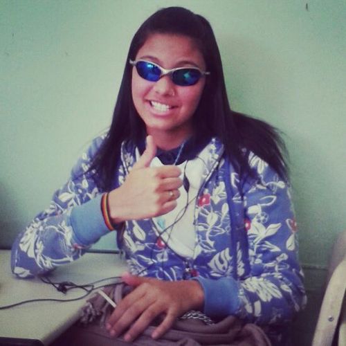 , -  Saabeer lliidaar coom a deerrootta nn é seer fraacoo , é seeer Huuumiiilldee .! 
Só siiimpllees maaaiis huuumiilldee ttllg (: