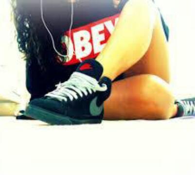 LSforeverUMe's profile picture. Es simple. Si me sigues te sigo. ~El silencio hace la música~