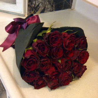 حسسااسھہ جداً ... ♡̷̷̷̷̷̷̷ وَ مرحھہ لمن يعرفني ' ﺎسآمح بسہولھہ .. افقد اعصابي بسرعھہ وَ لكني ضعيفھہ عند نزول دمعتي ♡̷̷̷̷̷̷̷ #هكذا أنــآ