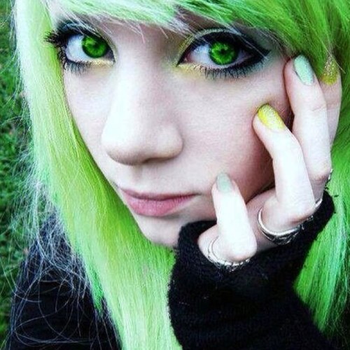 I've been told my name is to be Emerald. I love to dream. Im not afriad to fight. I've seen things that you didnt even know were real.