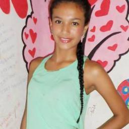 ahora entiendo porque peter pan no quería crecer, vivir la vida y no mas.... Cada sonrisa es producida por diversos sentimientos
