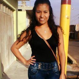 Estudio, trabajo, soy super amigable, me gusta conocer alas personas y tratarlas,me gusta hacer deporte aveces voy al gym, hago de todo.
