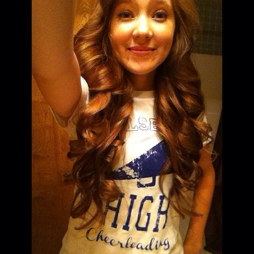 ❤ Taken 2-25-12☺ Cheer ! Dont Judge Me until you get to know me(;