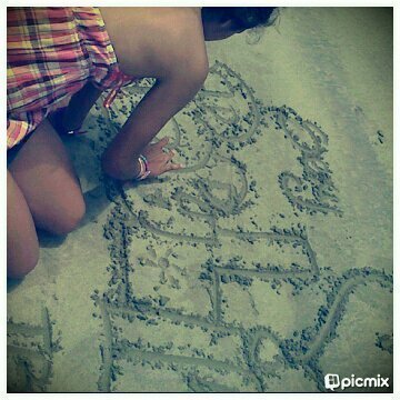 Stronger :)♥ Vigila en quien confías no todos los que te sonríen son tus amigos ♥