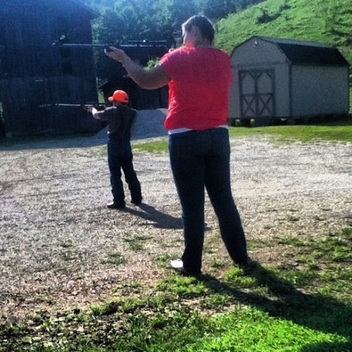 Country girl by heart! #singleteam #RodneyAdkims #directioner #instagramer #honeybooboo I hunt, fish , ride horses, and go muddin