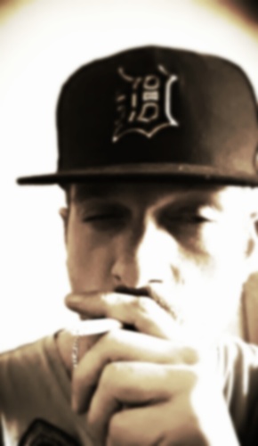 I write stuff. I'm from Michigan. Lets Party!! 420KingZ Productions, 4th Coast Media Inc.