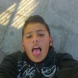 Tu é importante demais pra mim, As coisa vão acontecer a hora que tiverem que acontecer entre nóis.. s2 @EduaardaSantos_ aq