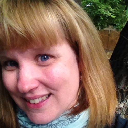 mother, sister, daughter, partner, respiratory therapist, student, reader. she/her