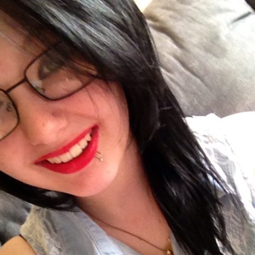 Im Eryn, i hate most things apart from music. Music is good. Put down the knife, little fighter. ⚓