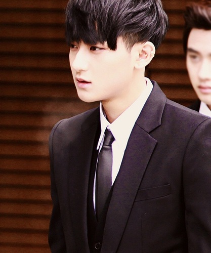 EXO.M [Maknae] ; Born on Mei 02,1994 | Huang Zi Tao (黄子韬)